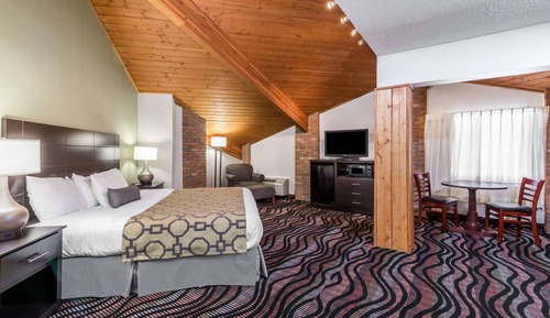 Executive Suite, 1 King Bed, Non Smoking, Hot Tub