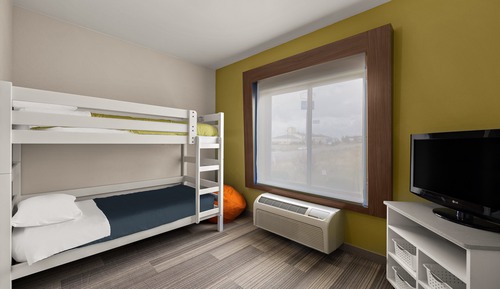 Suite, Multiple Beds
