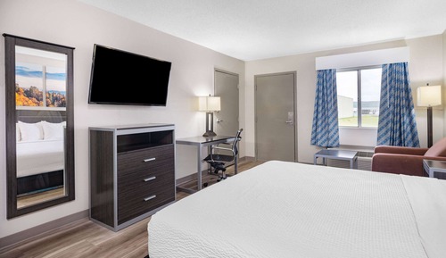 Room, 1 Queen Bed, Non Smoking