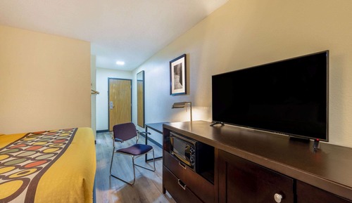 Standard Room, 1 Queen Bed
