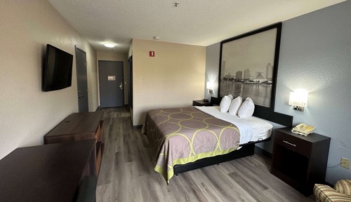 Room, 1 Queen Bed, Accessible, Non Smoking (Mobility)