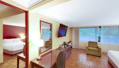 Junior Suite, Business Lounge Access