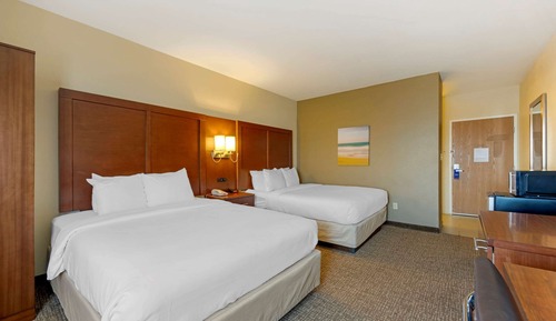 Room, 2 Queen Beds, Accessible, Non Smoking (Upgrade)