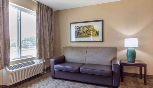 Deluxe Studio, 1 Queen Bed with Sofa bed, Non Smoking