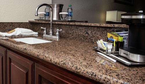 Suite, 1 King Bed (Whirlpool)