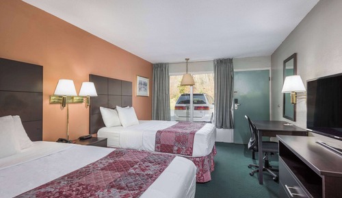 Room, 2 Queen Beds, Non Smoking