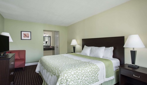 Suite, 1 King Bed, Non Smoking