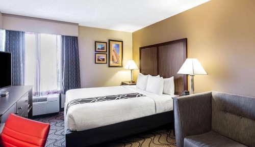 Standard Room, 1 King Bed, Non Smoking