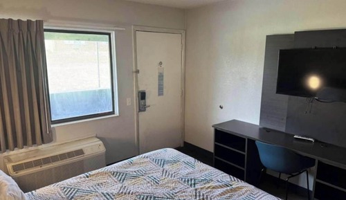 Standard Room, 1 Queen Bed, Non Smoking