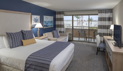 Executive Room, 1 King Bed with Sofa bed, Balcony, Bay View