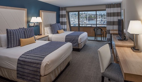 Standard Room, 2 Queen Beds, Balcony, Marina View