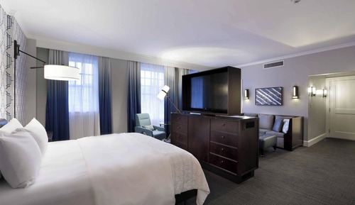 Junior Suite, 1 King Bed with Sofa bed