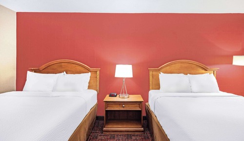 Room, 2 Queen Beds, Accessible, Non Smoking (Mobility, Roll-In Shower)