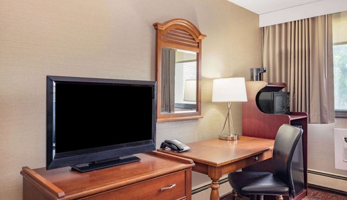 Room, 1 King Bed, Non Smoking