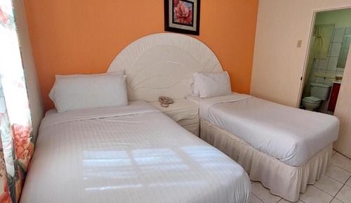Standard Twin Room, City View