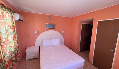 Standard Room, 1 Queen Bed, City View