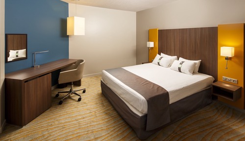 Premium Room, 1 Queen Bed with Sofa bed