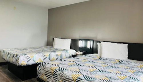 Standard Room, 2 Queen Beds, Non Smoking