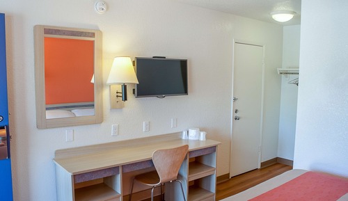 Standard Room, 1 Queen Bed, Non Smoking