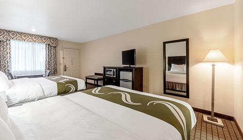 Standard Room, 2 Queen Beds, Non Smoking