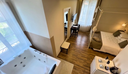 Royal Double Room, Non Smoking, Jetted Tub