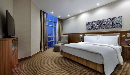 Family Room, 1 Queen Bed (Connecting Rooms)