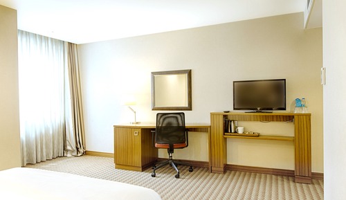 Room, 1 Queen Bed, Non Smoking, Refrigerator