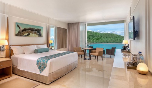 Superior Junior Suite Ocean View - Kids & Teens Free