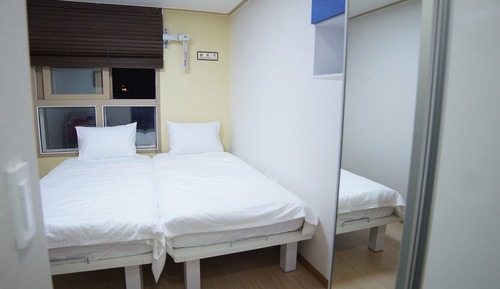 Double Room (Hollywood)