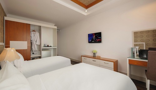Deluxe Twin Room, City View