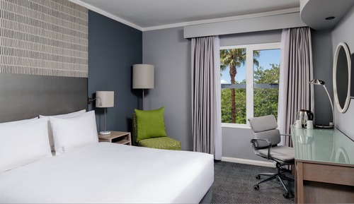 Standard Room, 1 Queen Bed, Accessible