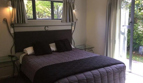 Standard Suite, 2 Bedrooms, Non Smoking, Kitchenette (Apartment)