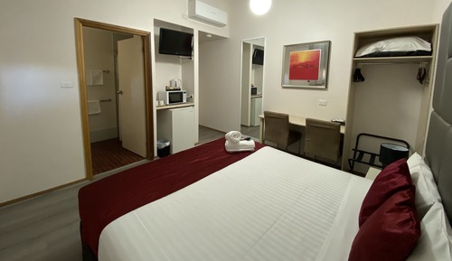 Deluxe Double Room (Pet Friendly)
