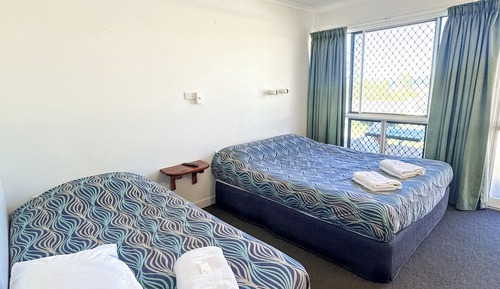 Superior Single Room (King Single Bed)