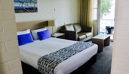 Deluxe Double Room, 1 Queen Bed, River View