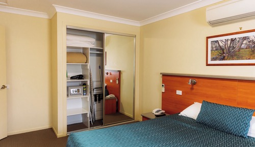 1 Bedroom, Accessible Apartment