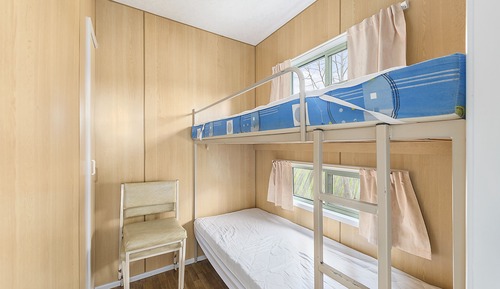 Standard Ensuite Cabin - Bring your own linen and blankets