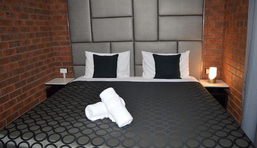 Queen Room