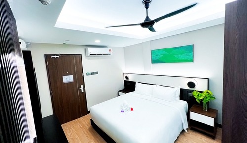Superior Room, 1 King Bed