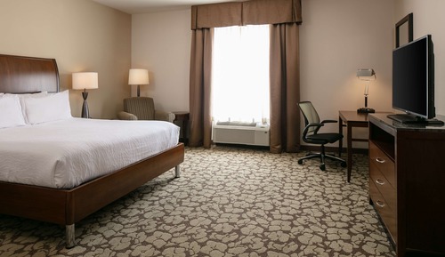 King, Room, 1 King Bed, Accessible, Bathtub