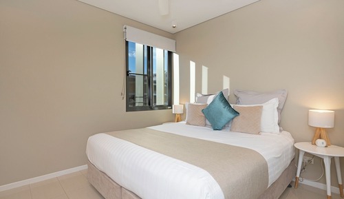 Luxury Apartment, 2 Bedroom + FREE CAR (Sleeps 5)