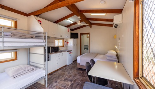 Studio Cabin 4 Pax