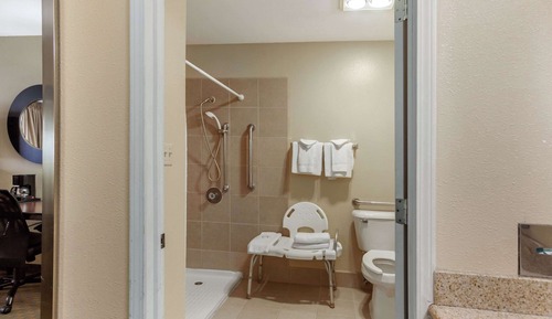Room, 2 Queen Beds, Accessible, Non Smoking