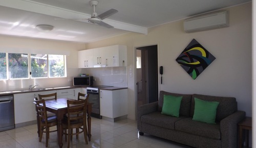 1 Bedroom Deluxe King Apartment