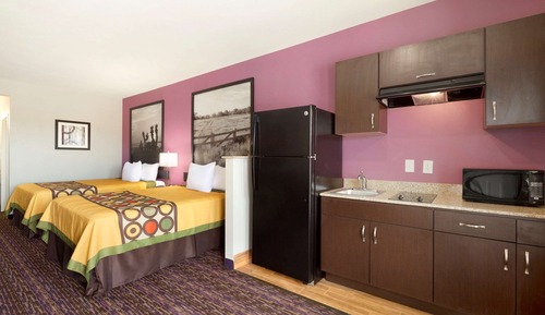 Room, 1 Queen Bed, Non Smoking (Efficiency)