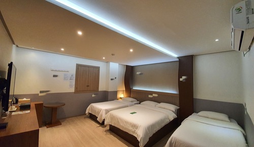 Family Room, Non Smoking (Breakfast included)