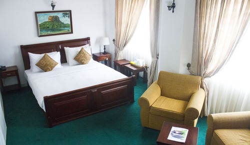 Deluxe Double or Twin Room