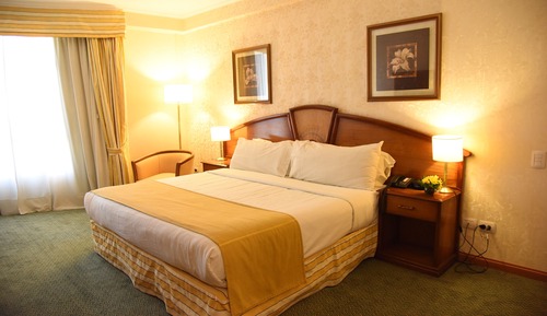 Panoramic Room