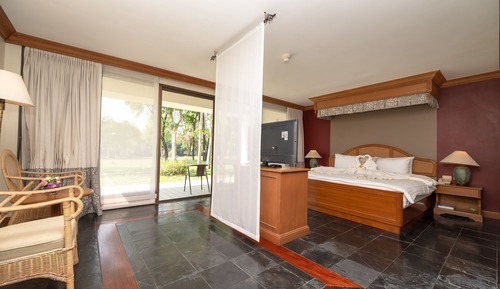 Riverside Suite