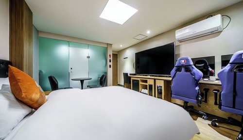 Premium Room, 1 Queen Bed, Non Smoking, City View